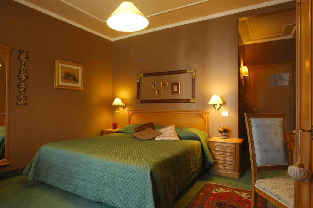 Hotel Regina San Martino Di Castrozza Cameră foto